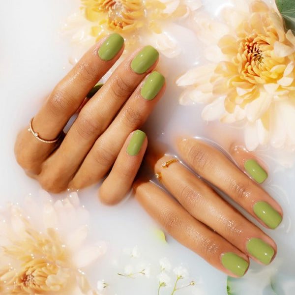 Morgan Taylor Nail Polish Leaf It All Behind - Moss Green Creme - 15ml